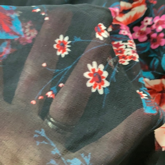 Francesca’s. Floral dress size small. NWT - Picture 3 of 7